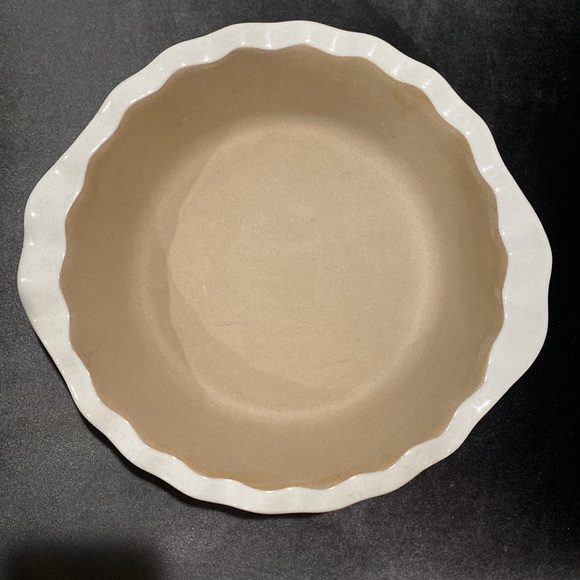 New Pampered Chef Stoneware New Traditions Collections Pie Dish - Picture 2 of 4